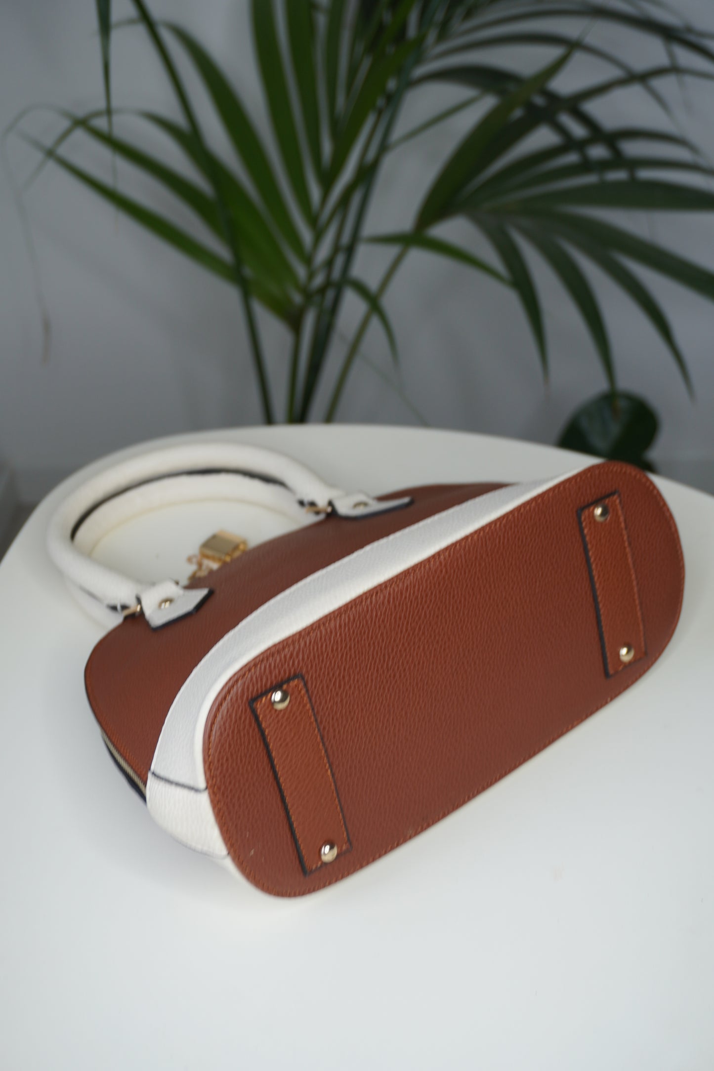 BORSA KHALI WHITE & BROWN