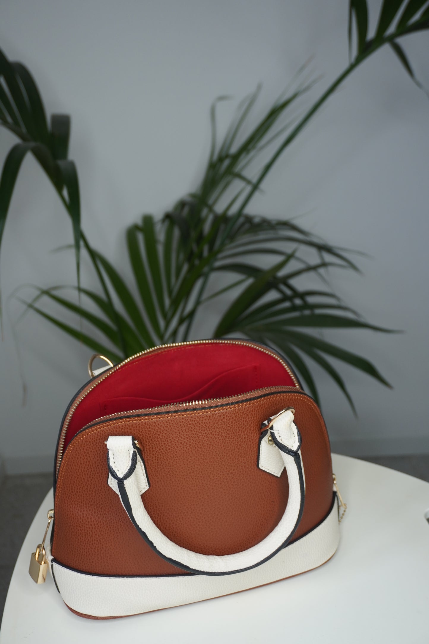 BORSA KHALI WHITE & BROWN