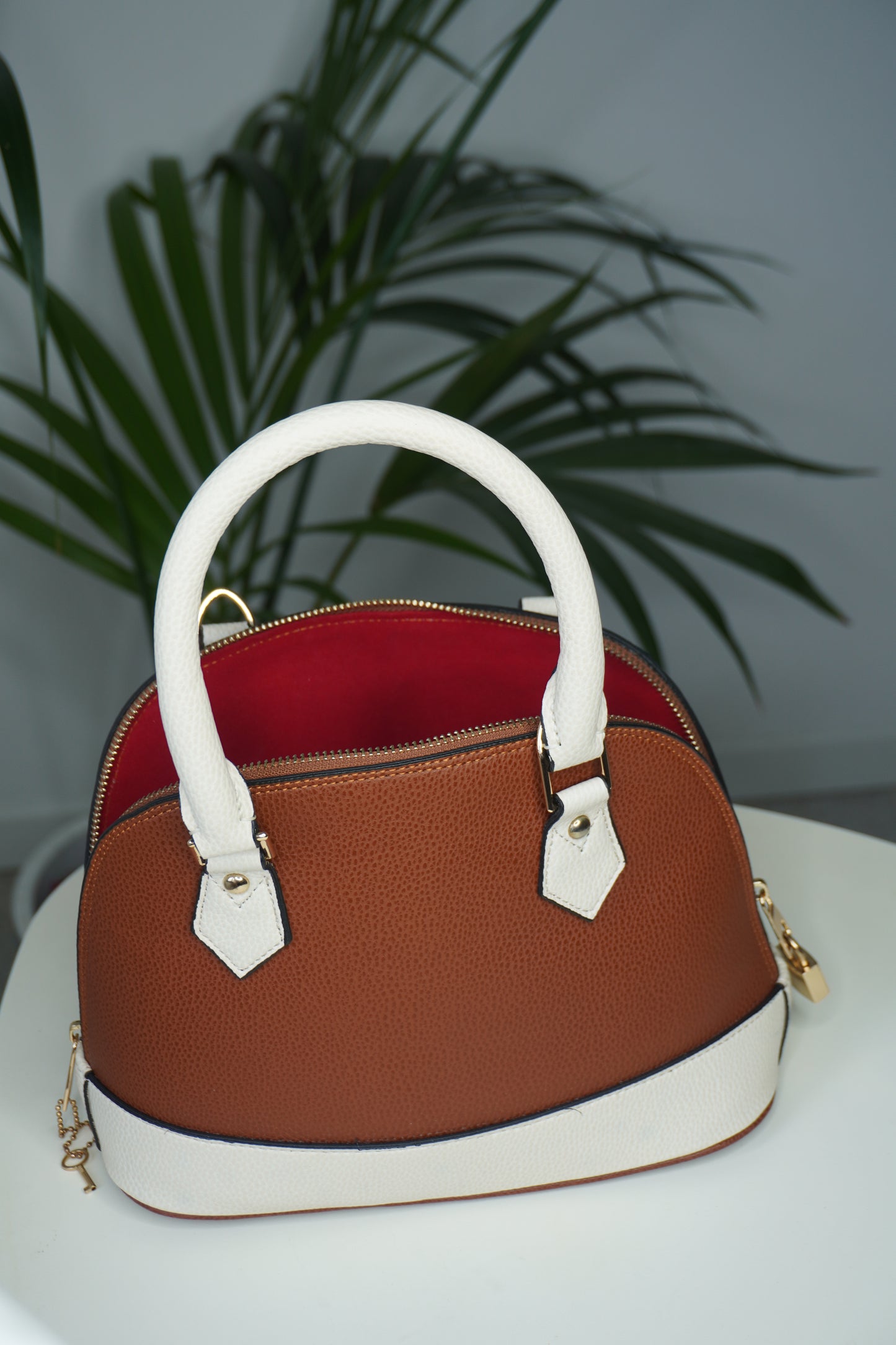 BORSA KHALI WHITE & BROWN